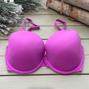 VS PINK Wear Everywhere Lightly Lined T-Shirt Bra Light Purple size 32DD